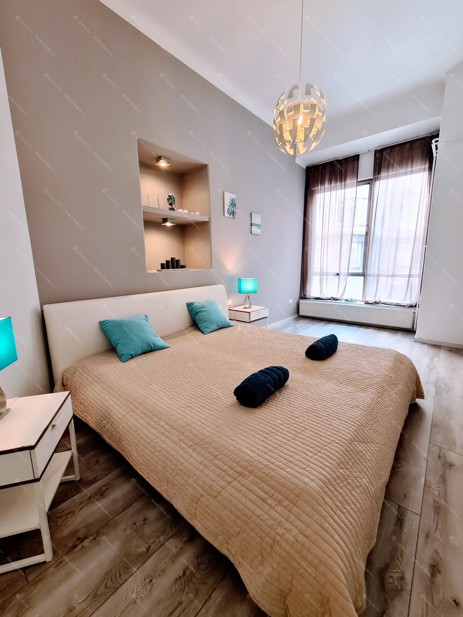 Kiadó albérlet 320000 Ft/hó áron: Budapest, V. kerület  Petőfi Sándor utca. Mérete: 60 nm, 2 szobás | Alberlet.hu - 6707319