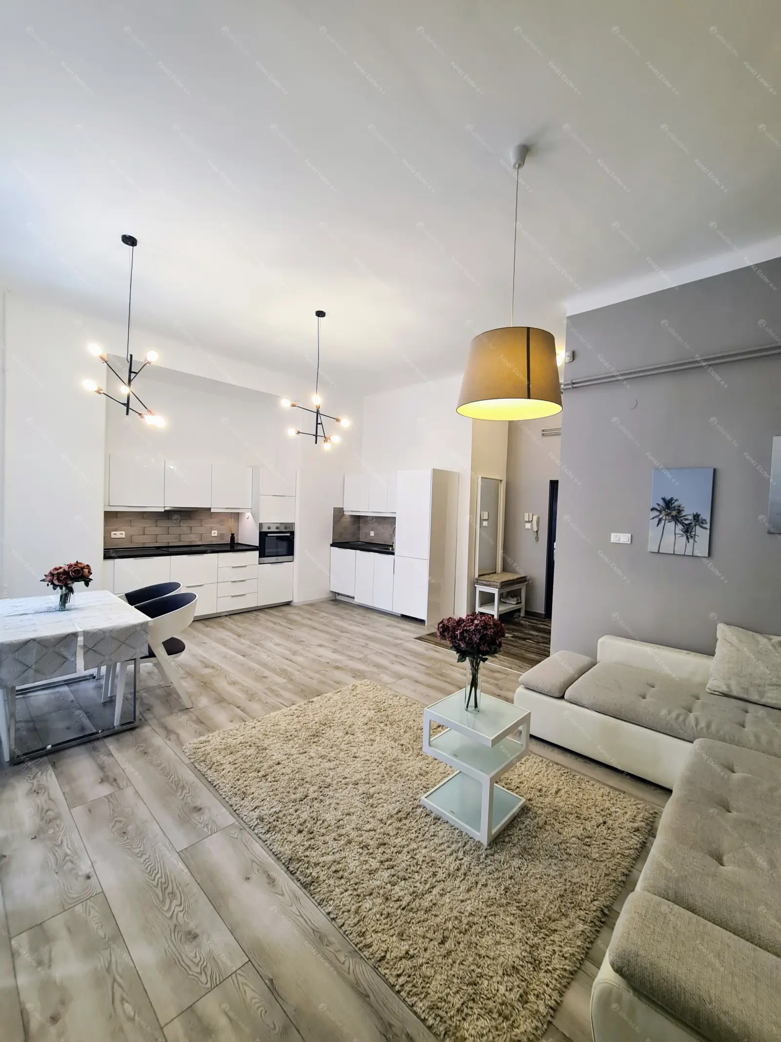 Kiadó albérlet 320000 Ft/hó áron: Budapest, V. kerület  Petőfi Sándor utca. Mérete: 60 nm, 2 szobás | Alberlet.hu - 6707325