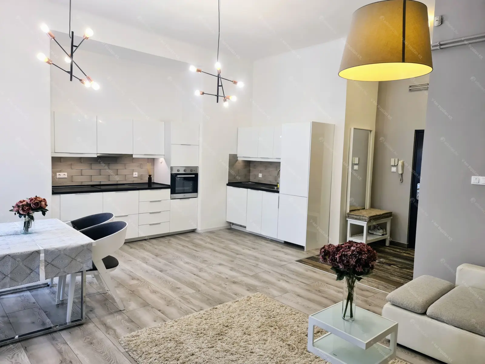 Kiadó albérlet 345000 Ft/hó áron: Budapest, V. kerület  Petőfi Sándor utca. Mérete: 60 nm, 2 szobás | Alberlet.hu - 6707868