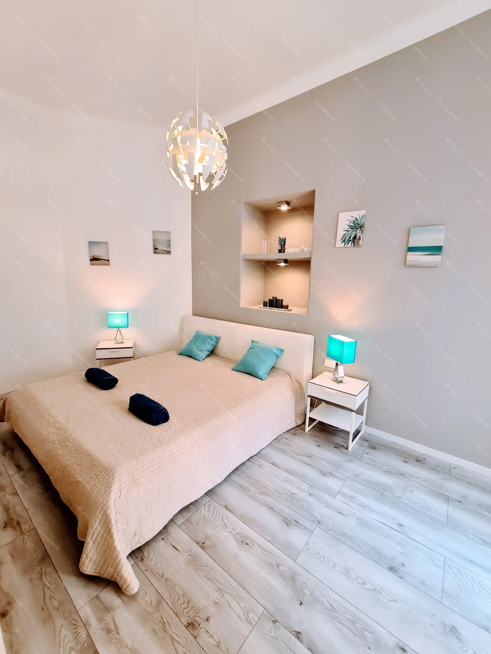 Kiadó albérlet 345000 Ft/hó áron: Budapest, V. kerület  Petőfi Sándor utca. Mérete: 60 nm, 2 szobás | Alberlet.hu - 6707876