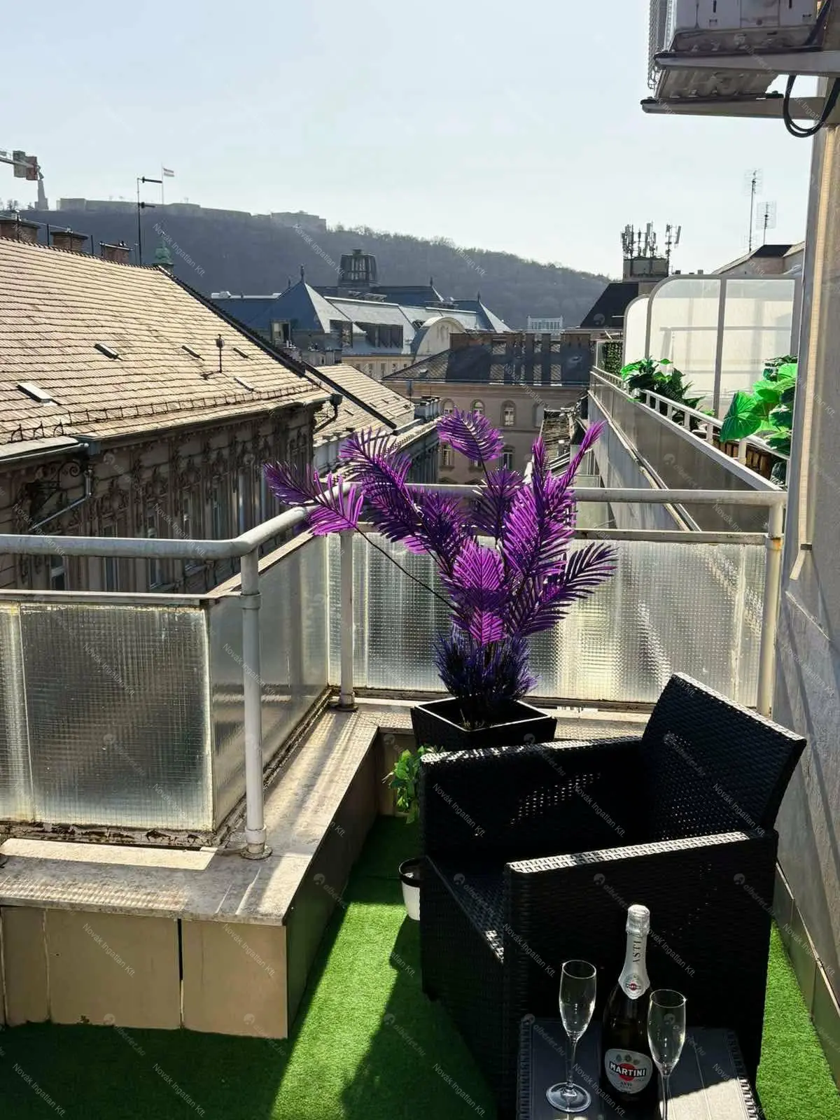 Kiadó albérlet 340000 Ft/hó áron: Budapest, V. kerület  Petőfi Sándor utca. Mérete: 67 nm, 2 szobás | Alberlet.hu - 6696538