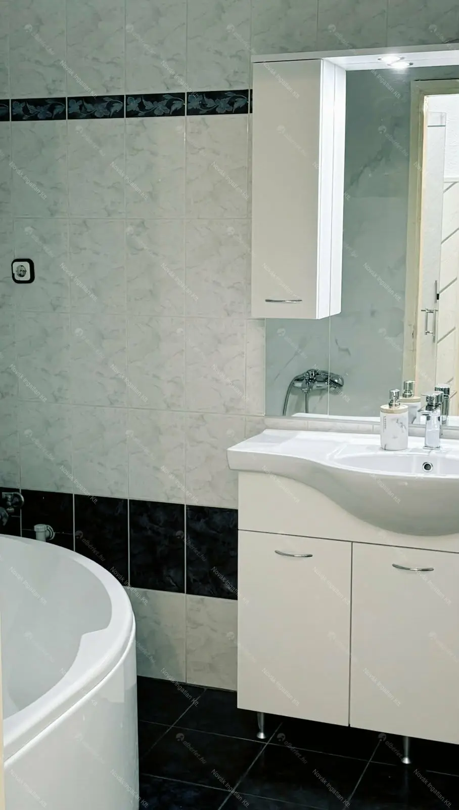 Kiadó albérlet 340000 Ft/hó áron: Budapest, V. kerület  Petőfi Sándor utca. Mérete: 67 nm, 2 szobás | Alberlet.hu - 6696544