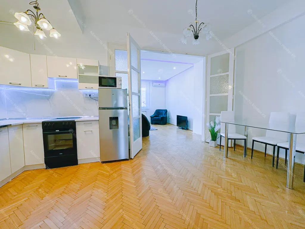 Kiadó albérlet 340000 Ft/hó áron: Budapest, V. kerület  Petőfi Sándor utca. Mérete: 67 nm, 2 szobás | Alberlet.hu - 6699096