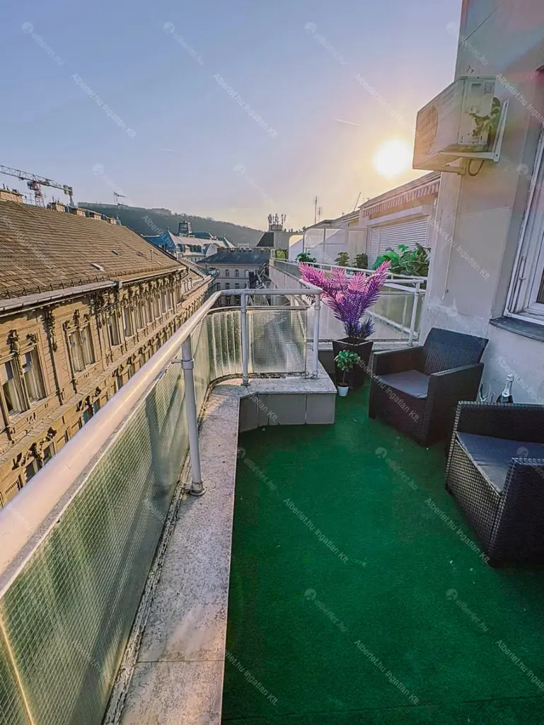 Kiadó albérlet 340000 Ft/hó áron: Budapest, V. kerület  Petőfi Sándor utca. Mérete: 67 nm, 2 szobás | Alberlet.hu - 6699101