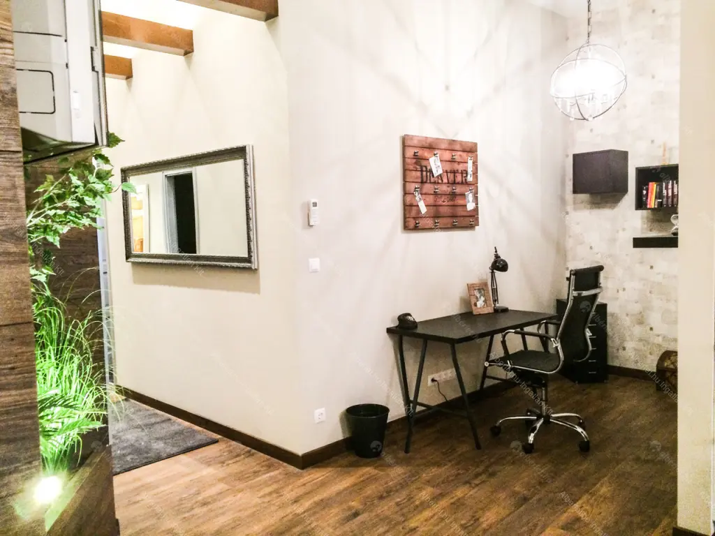 Kiadó albérlet 545000 Ft/hó áron: Budapest, V. kerület  Petőfi Sándor utca. Mérete: 81 nm, 2 szobás | Alberlet.hu - 6681598