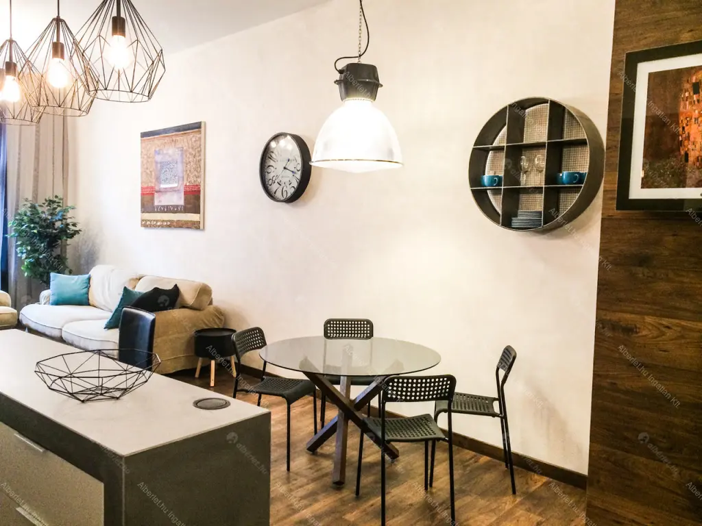 Kiadó albérlet 545000 Ft/hó áron: Budapest, V. kerület  Petőfi Sándor utca. Mérete: 81 nm, 2 szobás | Alberlet.hu - 6681599