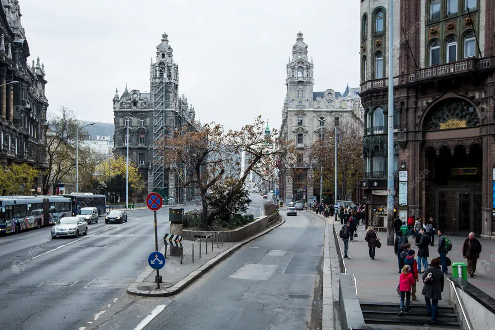 Kiadó albérlet 423000 Ft/hó áron: Budapest, V. kerület  Petőfi Sándor utca. Mérete: 81 nm, 2 szobás | Alberlet.hu - 5853086