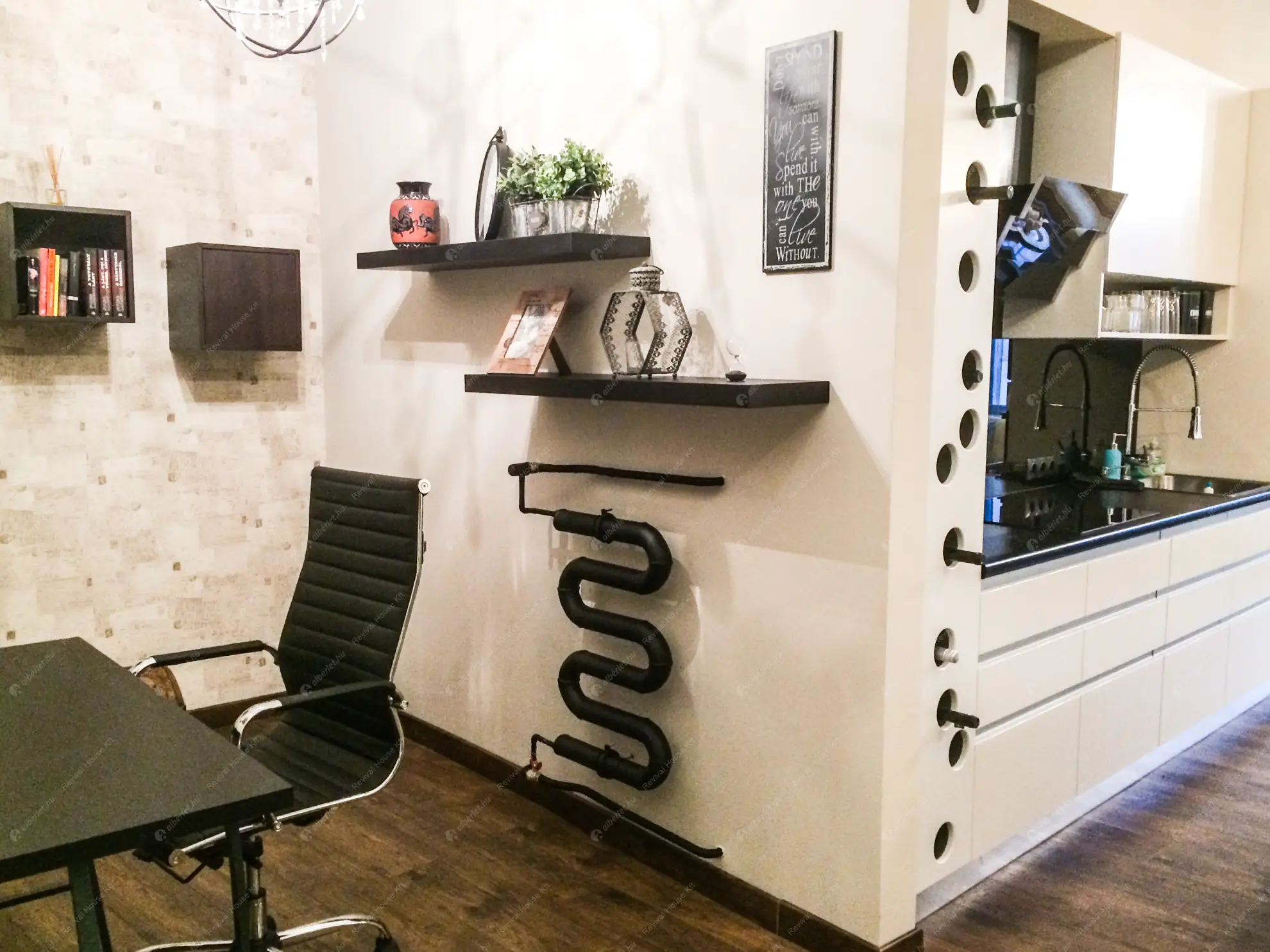 Kiadó albérlet 423000 Ft/hó áron: Budapest, V. kerület  Petőfi Sándor utca. Mérete: 82 nm, 2 szobás | Alberlet.hu - 6588194