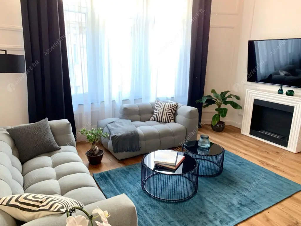 Kiadó albérlet 960000 Ft/hó áron: Budapest, V. kerület  Petőfi Sándor utca. Mérete: 85 nm, 3 szobás | Alberlet.hu - 6518376