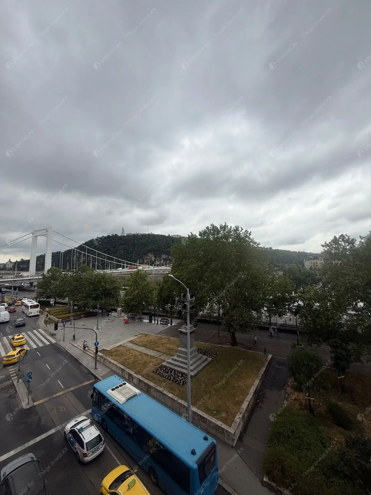 Kiadó albérlet 1600000 Ft/hó áron: Budapest, V. kerület  Petőfi tér. Mérete: 153 nm, 4 szobás | Alberlet.hu - 6498324