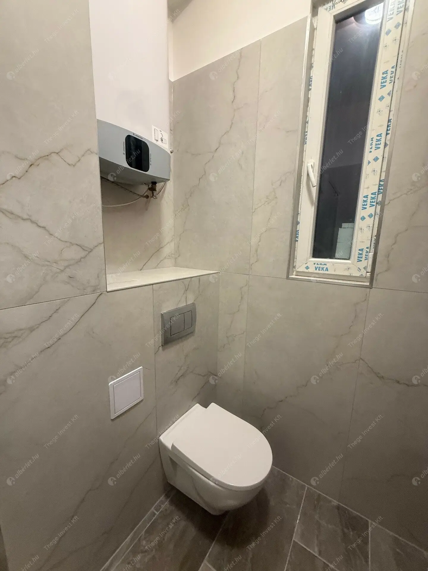 Kiadó albérlet 1600000 Ft/hó áron: Budapest, V. kerület  Petőfi tér. Mérete: 153 nm, 4 szobás | Alberlet.hu - 6498328