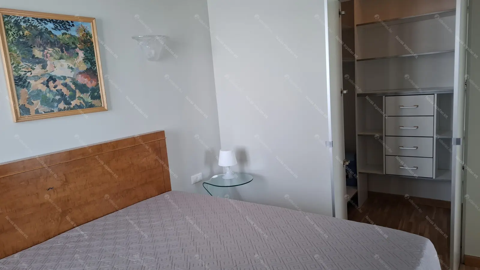 Kiadó albérlet 350000 Ft/hó áron: Budapest, V. kerület  Petőfi tér. Mérete: 32 nm, 2 szobás | Alberlet.hu - 6709881