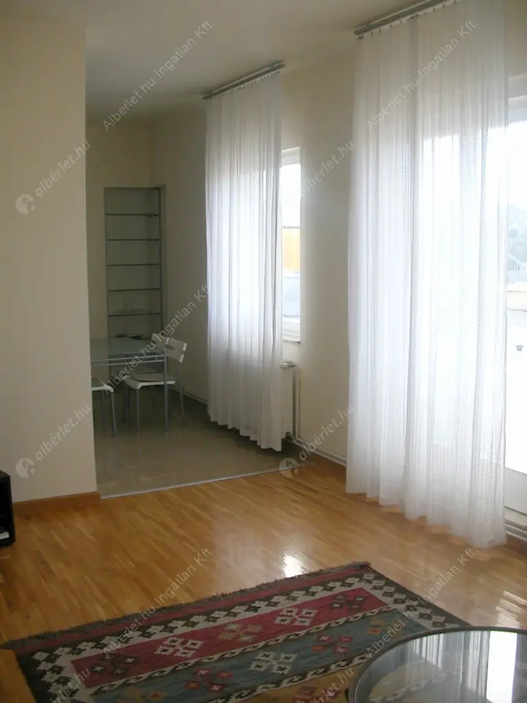 Kiadó albérlet 400000 Ft/hó áron: Budapest, V. kerület  Petőfi tér. Mérete: 52 nm, 2 szobás | Alberlet.hu - 6631108
