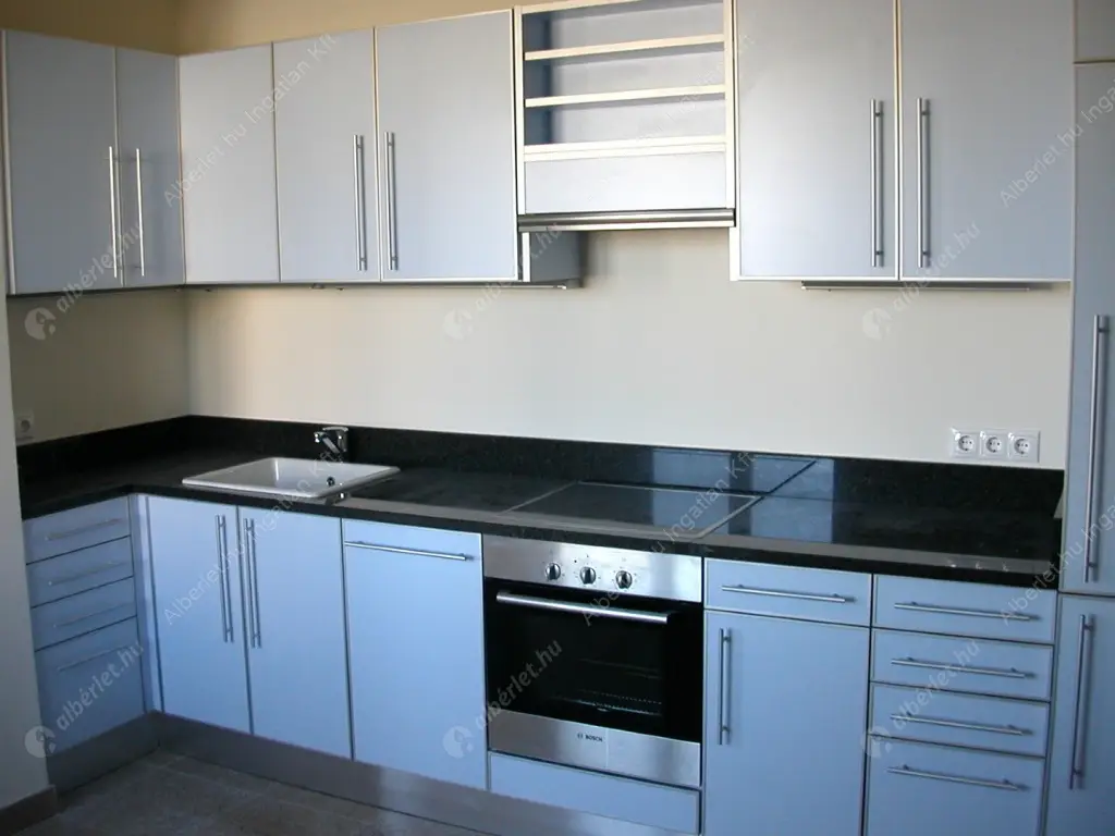 Kiadó albérlet 400000 Ft/hó áron: Budapest, V. kerület  Petőfi tér. Mérete: 52 nm, 2 szobás | Alberlet.hu - 6631109