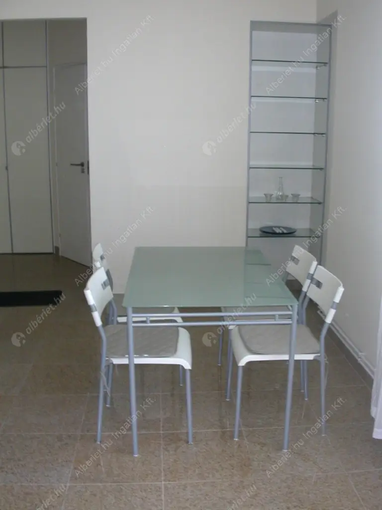 Kiadó albérlet 400000 Ft/hó áron: Budapest, V. kerület  Petőfi tér. Mérete: 52 nm, 2 szobás | Alberlet.hu - 6631110