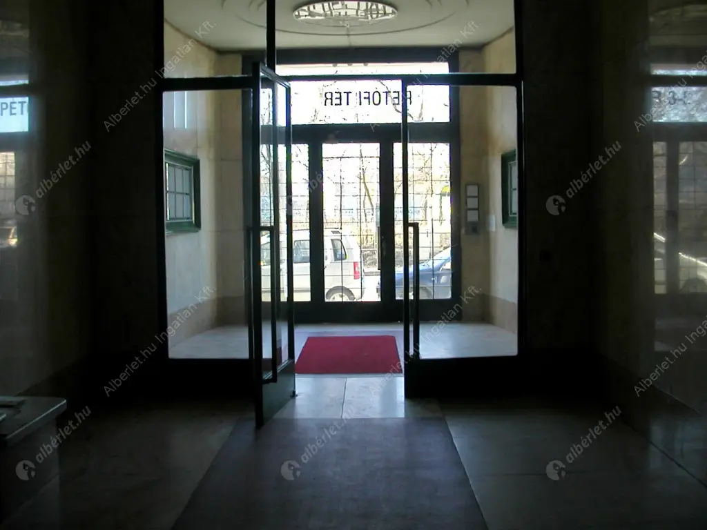 Kiadó albérlet 400000 Ft/hó áron: Budapest, V. kerület  Petőfi tér. Mérete: 52 nm, 2 szobás | Alberlet.hu - 6631118