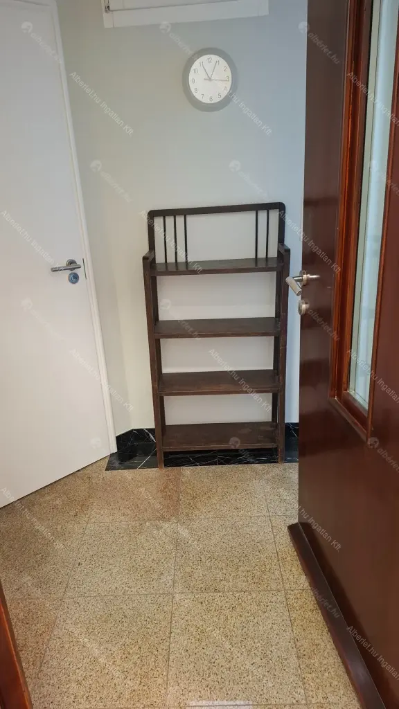 Kiadó albérlet 350000 Ft/hó áron: Budapest, V. kerület  Petőfi tér. Mérete: 52 nm, 2 szobás | Alberlet.hu - 6698617