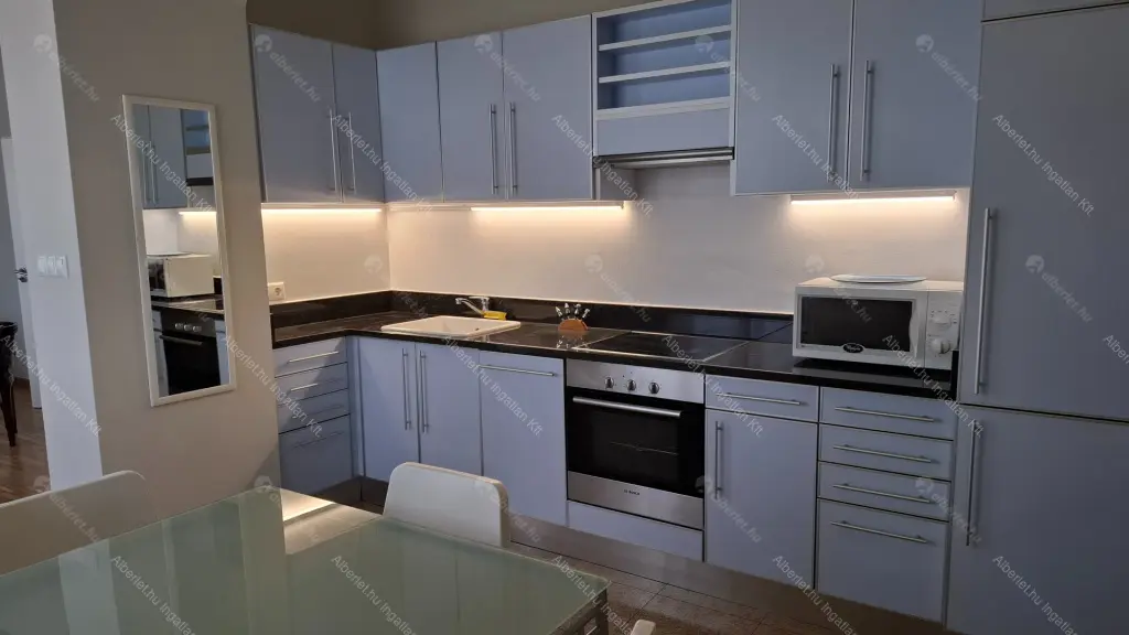 Kiadó albérlet 350000 Ft/hó áron: Budapest, V. kerület  Petőfi tér. Mérete: 52 nm, 2 szobás | Alberlet.hu - 6698619