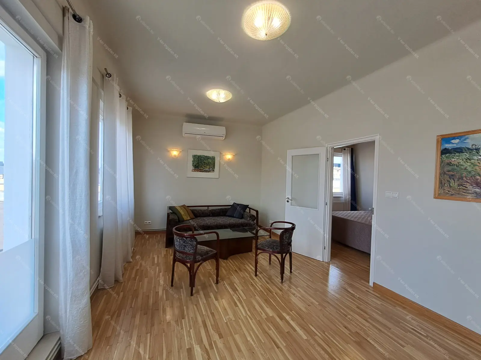 Kiadó albérlet 350000 Ft/hó áron: Budapest, V. kerület  Petőfi tér. Mérete: 52 nm, 2 szobás | Alberlet.hu - 6705130