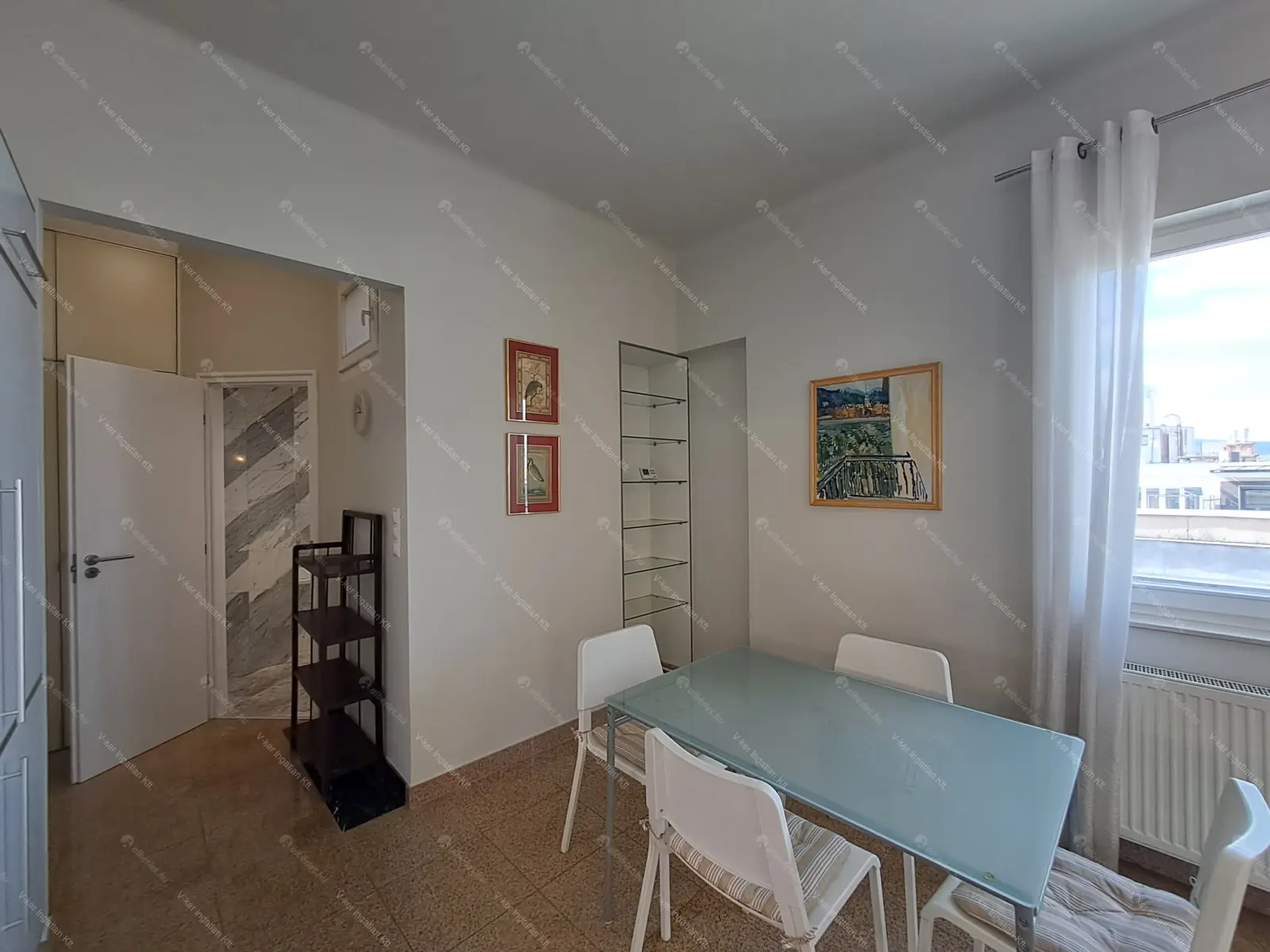 Kiadó albérlet 350000 Ft/hó áron: Budapest, V. kerület  Petőfi tér. Mérete: 52 nm, 2 szobás | Alberlet.hu - 6705143