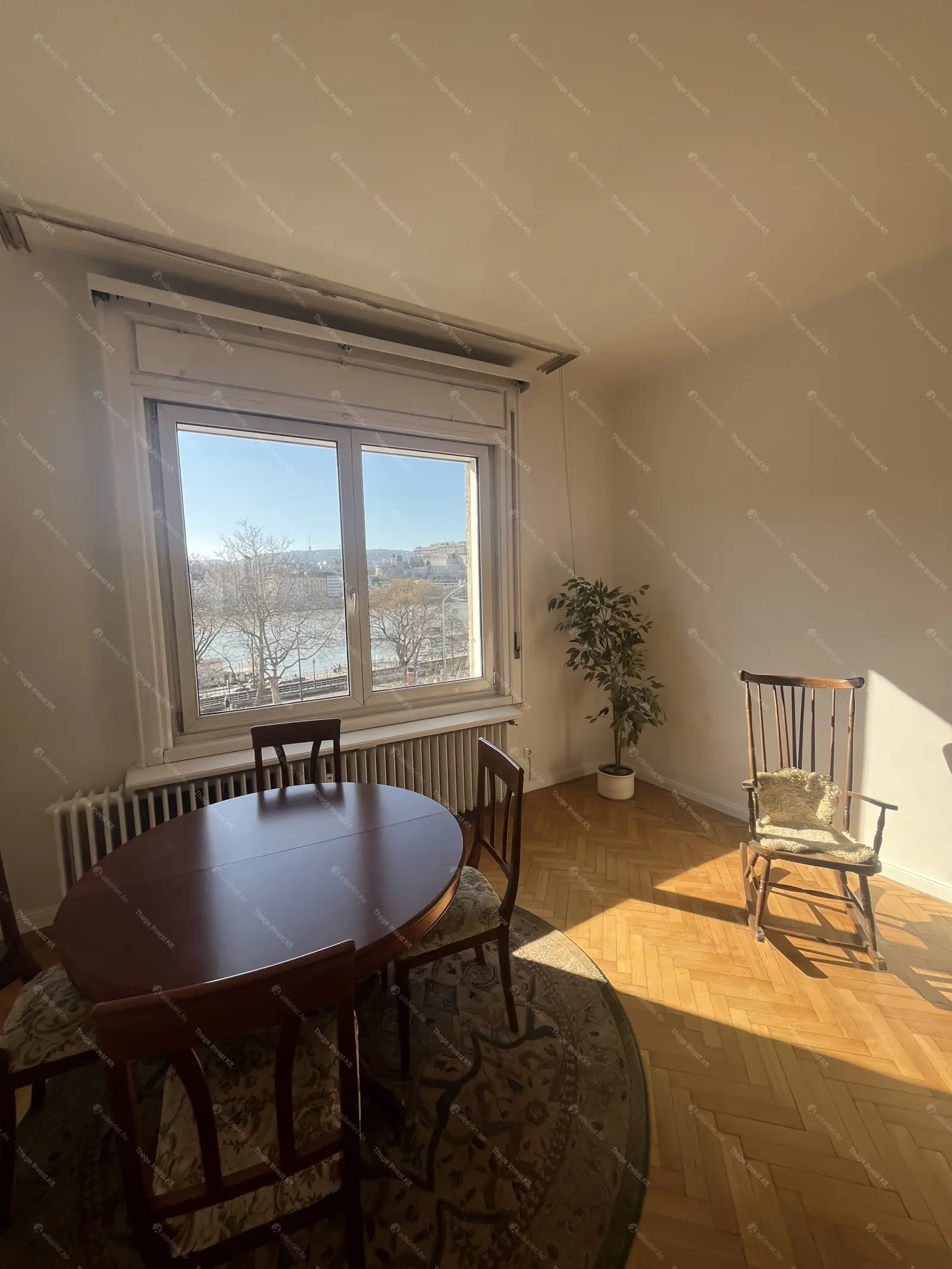 Kiadó albérlet 450000 Ft/hó áron: Budapest, V. kerület  Petőfi tér. Mérete: 78 nm, 3 szobás | Alberlet.hu - 6688316