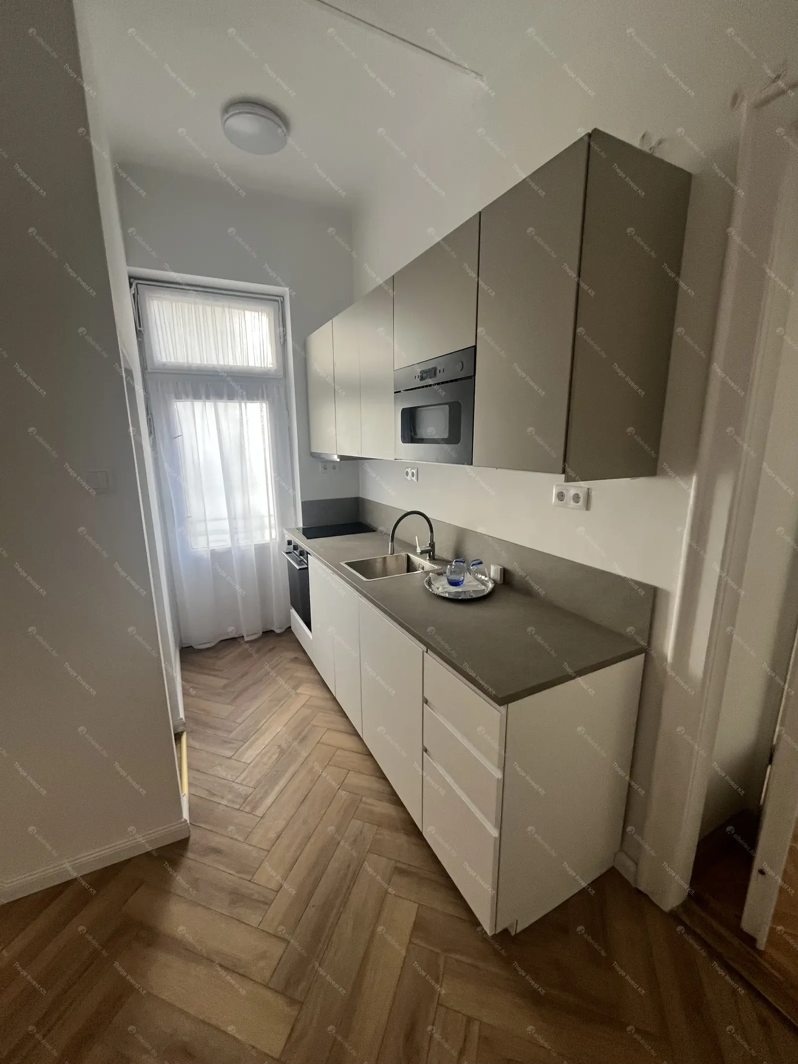 Kiadó albérlet 450000 Ft/hó áron: Budapest, V. kerület  Petőfi tér. Mérete: 78 nm, 3 szobás | Alberlet.hu - 6688333