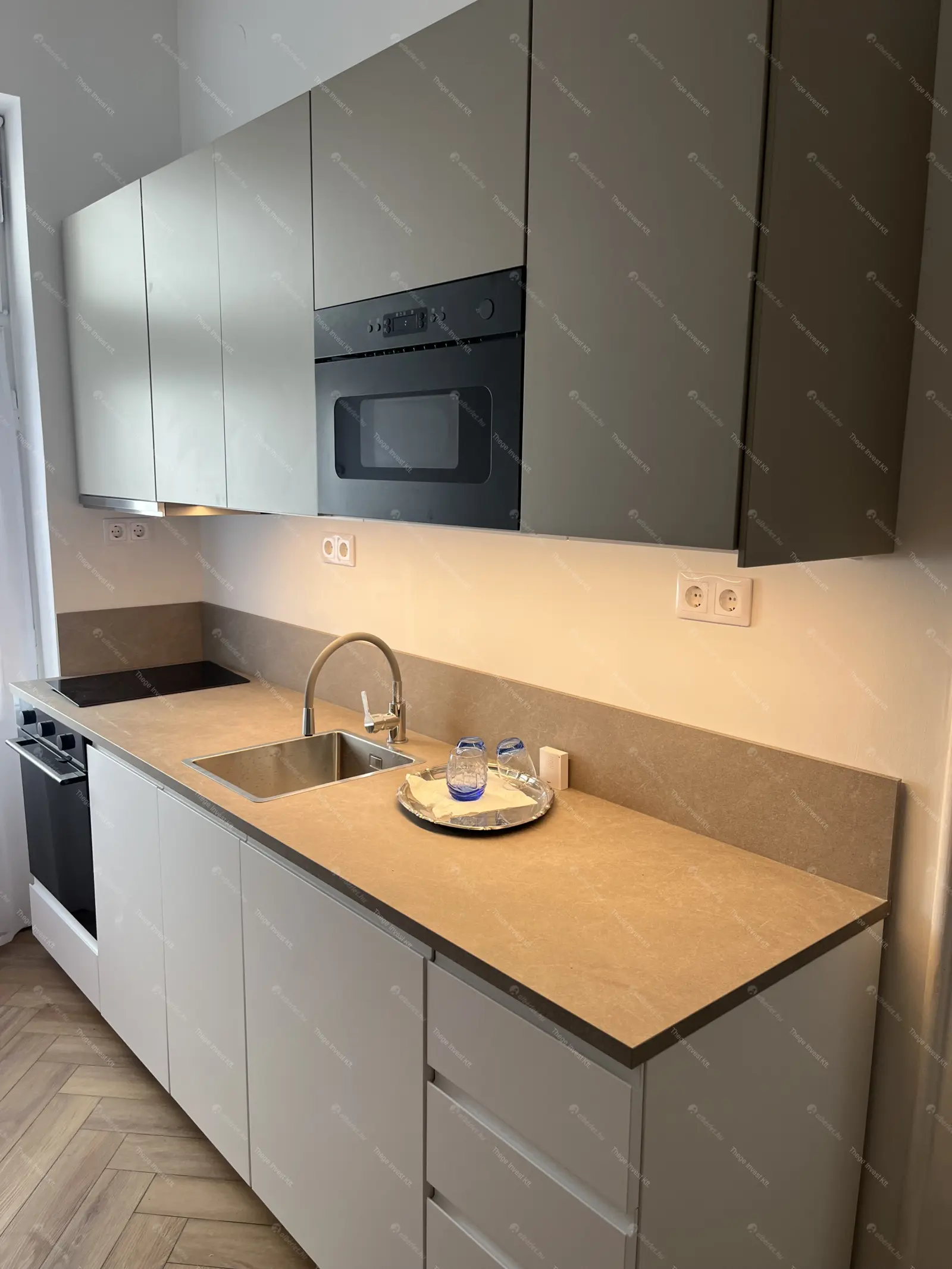 Kiadó albérlet 450000 Ft/hó áron: Budapest, V. kerület  Petőfi tér. Mérete: 78 nm, 3 szobás | Alberlet.hu - 6688336