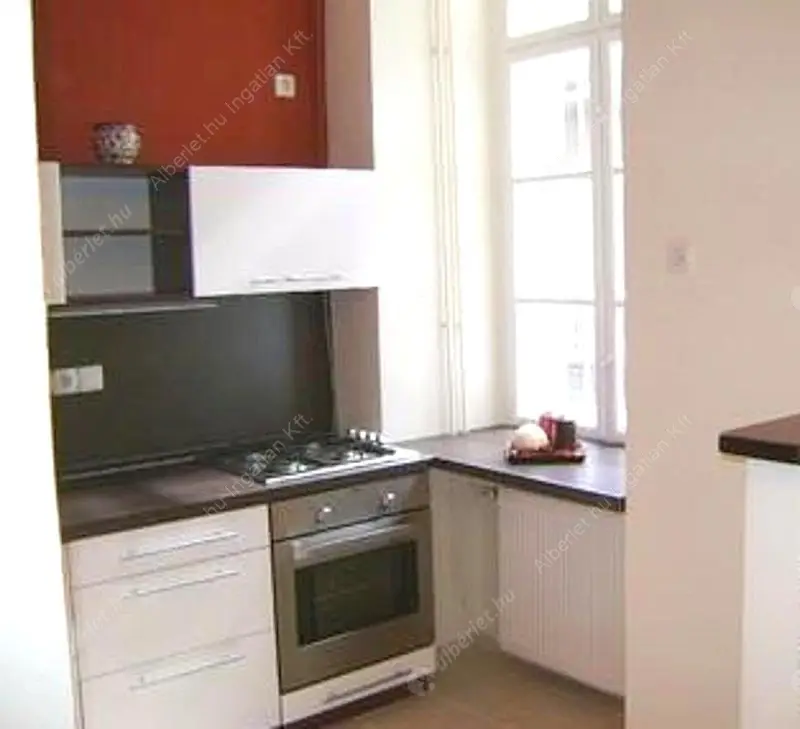 Kiadó albérlet 220000 Ft/hó áron: Budapest, V. kerület  Reáltanoda utca. Mérete: 40 nm, 1 szobás | Alberlet.hu - 6626573