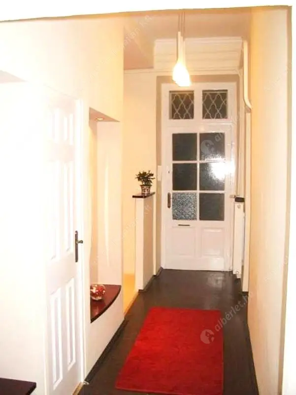 Kiadó albérlet 220000 Ft/hó áron: Budapest, V. kerület  Reáltanoda utca. Mérete: 40 nm, 1 szobás | Alberlet.hu - 6626579