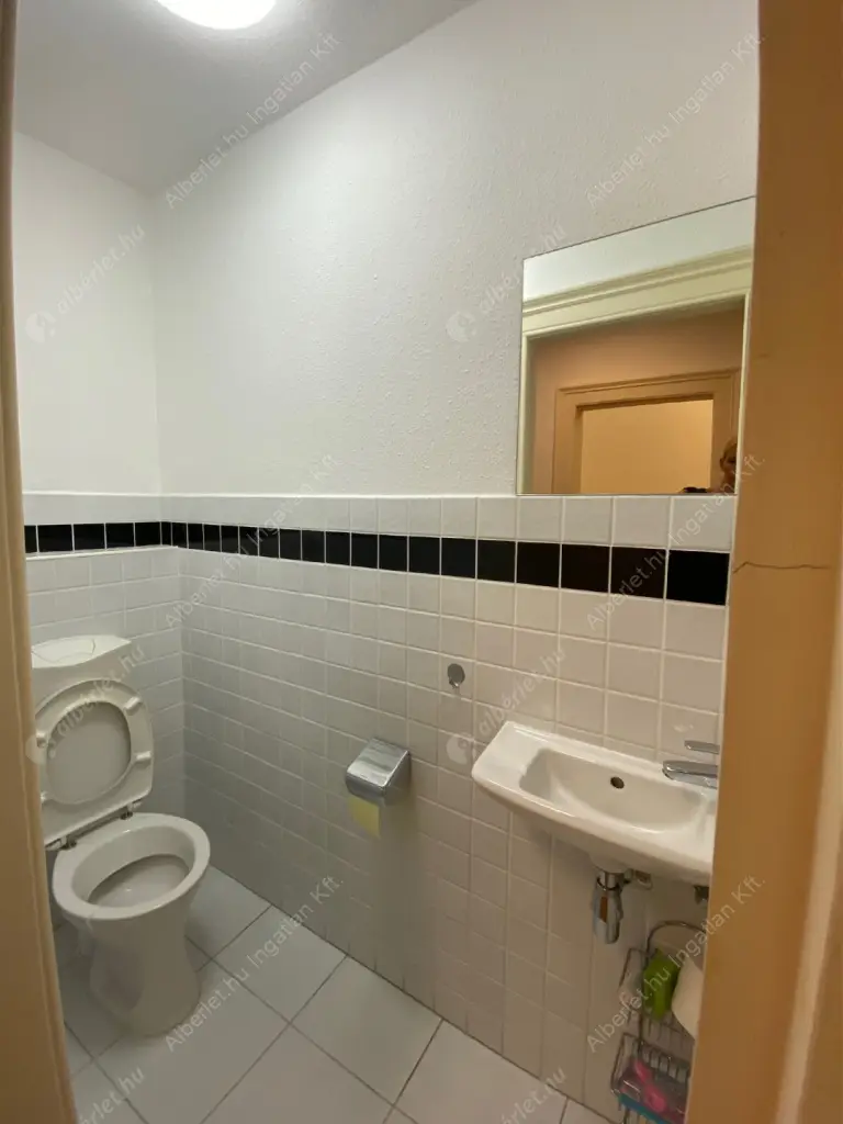 Kiadó albérlet 300000 Ft/hó áron: Budapest, V. kerület  Reáltanoda utca. Mérete: 63 nm, 2 szobás | Alberlet.hu - 6622286