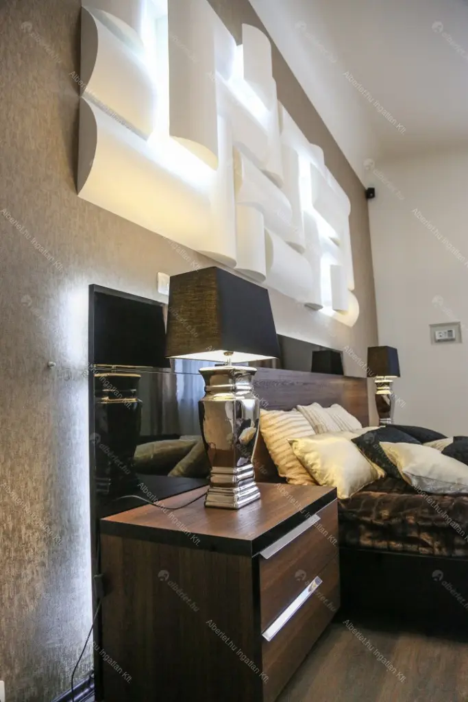 Kiadó albérlet 970000 Ft/hó áron: Budapest, V. kerület  Régi posta utca. Mérete: 170 nm, 3 szobás | Alberlet.hu - 6686983