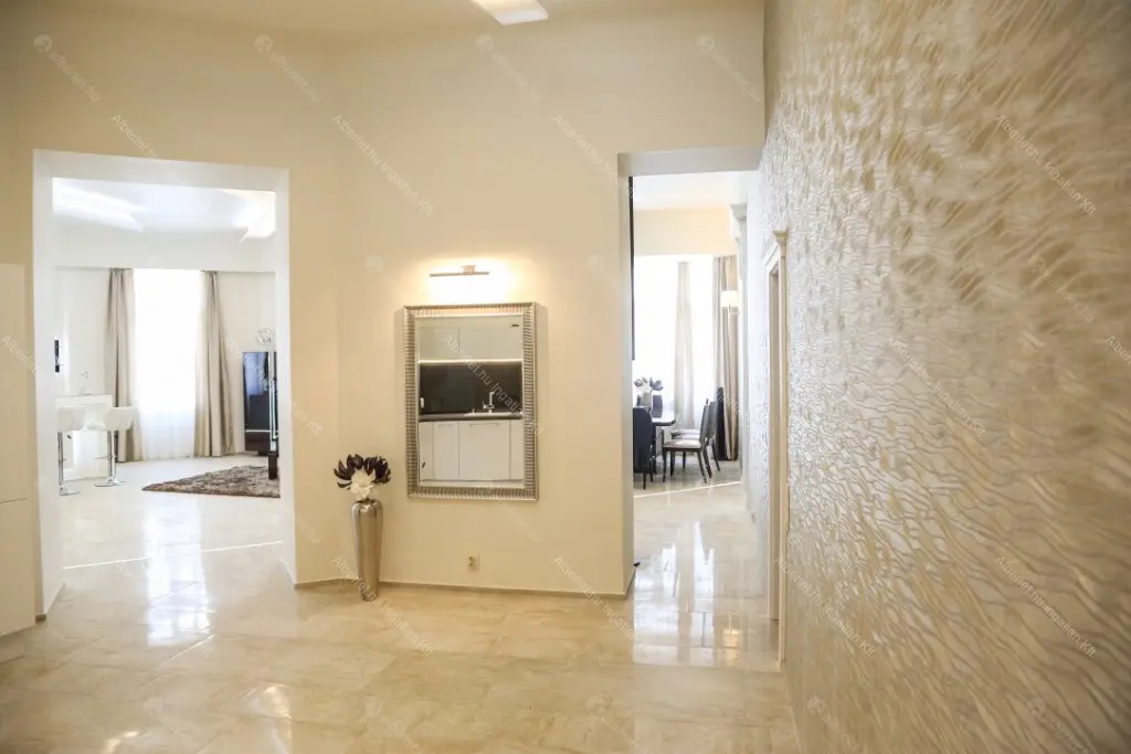 Kiadó albérlet 970000 Ft/hó áron: Budapest, V. kerület  Régi posta utca. Mérete: 170 nm, 3 szobás | Alberlet.hu - 6686997