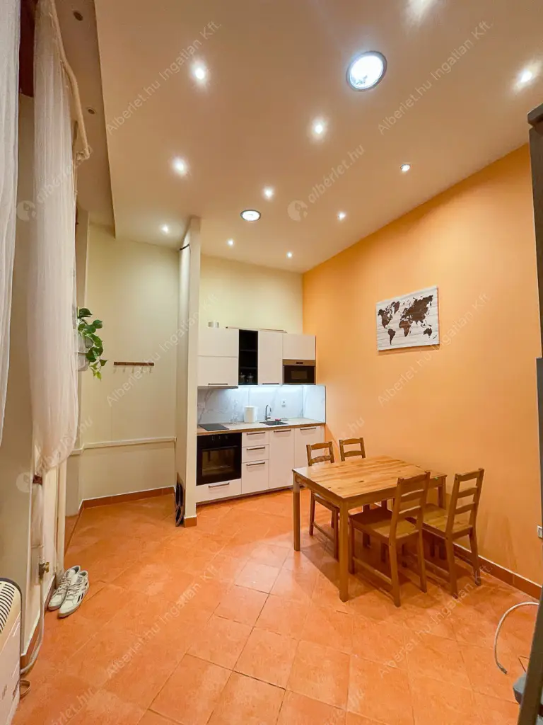 Kiadó albérlet 249000 Ft/hó áron: Budapest, V. kerület  Régi posta utca. Mérete: 40 nm, 1 szobás | Alberlet.hu - 6618003