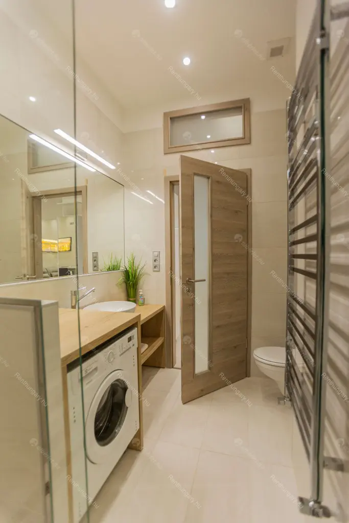 Kiadó albérlet 570000 Ft/hó áron: Budapest, V. kerület  Régi posta utca. Mérete: 73 nm, 3 szobás | Alberlet.hu - 6672117