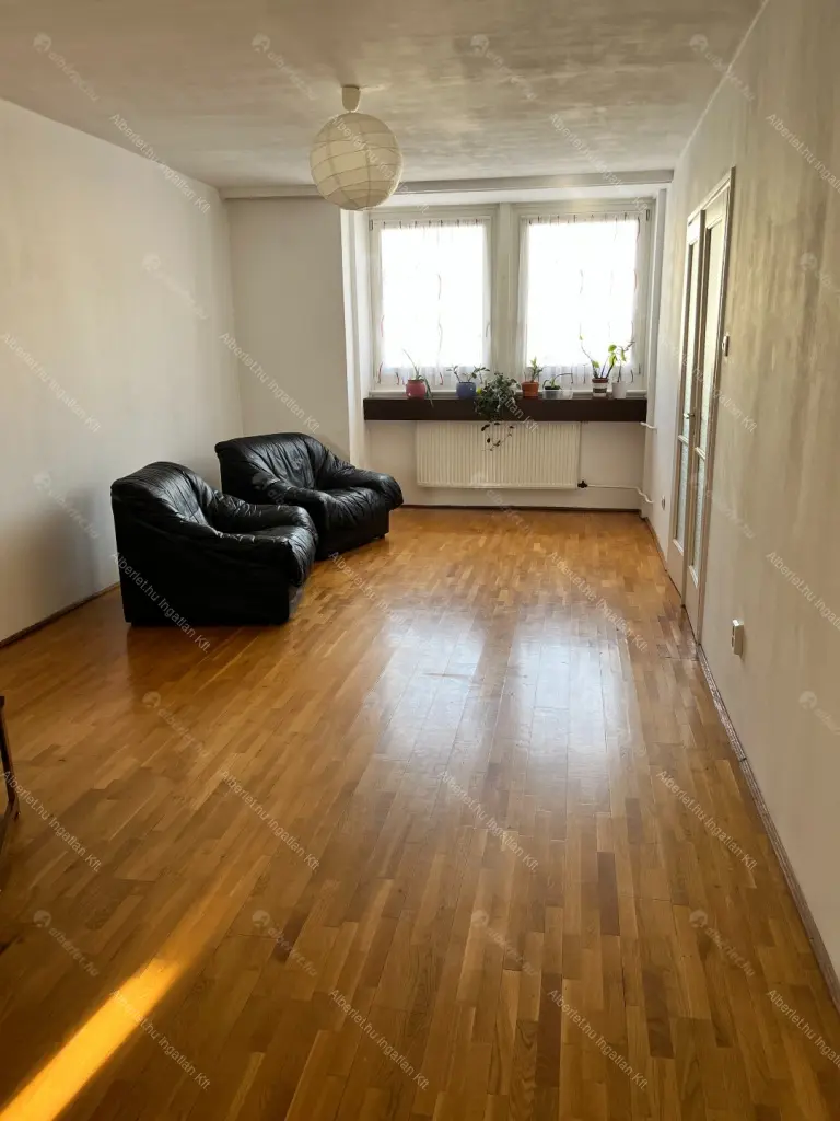 Kiadó albérlet 280000 Ft/hó áron: Budapest, V. kerület  Semmelweis utca. Mérete: 60 nm, 3 szobás | Alberlet.hu - 6690843