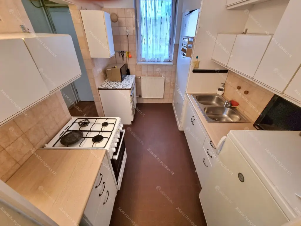 Kiadó albérlet 279000 Ft/hó áron: Budapest, V. kerület  Semmelweis utca. Mérete: 60 nm, 3 szobás | Alberlet.hu - 6692022