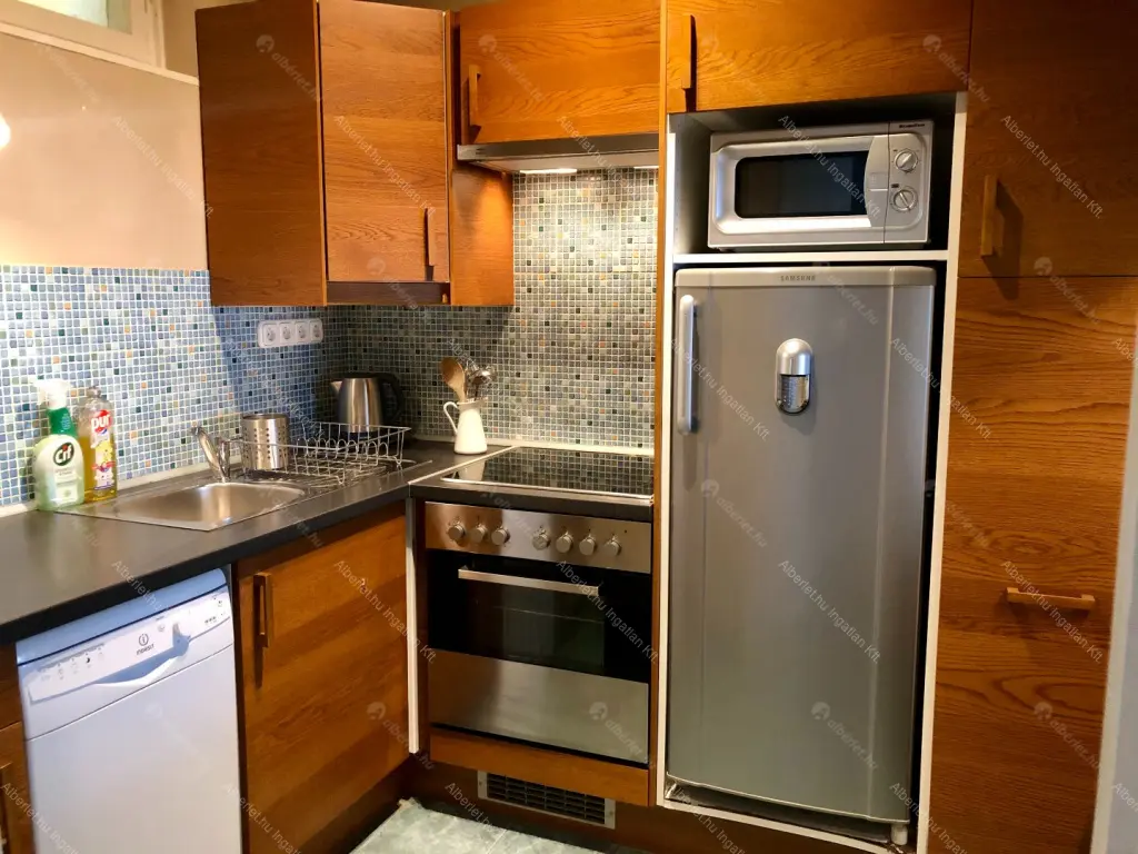 Kiadó albérlet 300000 Ft/hó áron: Budapest, V. kerület  Só utca. Mérete: 43 nm, 1 szobás | Alberlet.hu - 6662375