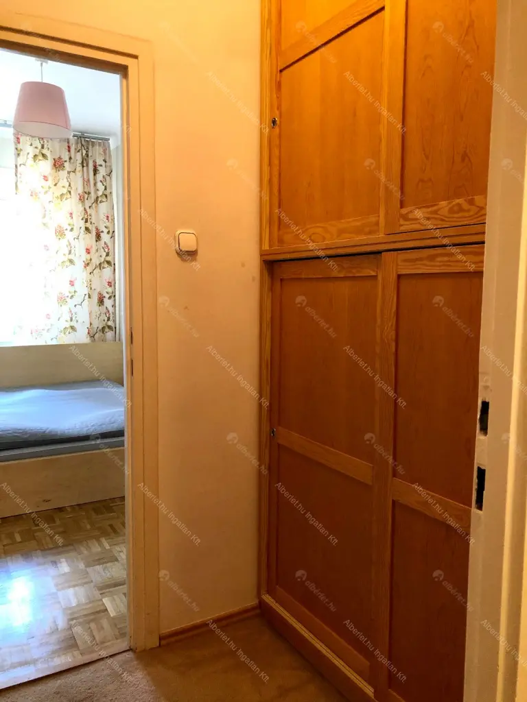 Kiadó albérlet 300000 Ft/hó áron: Budapest, V. kerület  Só utca. Mérete: 43 nm, 1 szobás | Alberlet.hu - 6662377