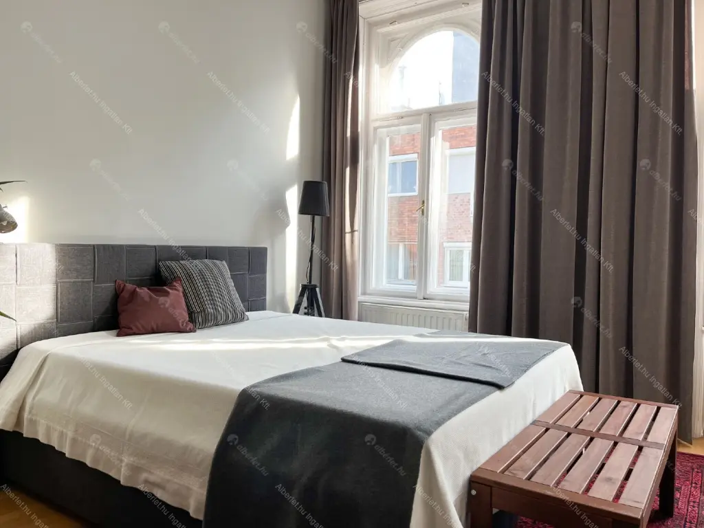 Kiadó albérlet 500000 Ft/hó áron: Budapest, V. kerület  Só utca. Mérete: 81 nm, 3 szobás | Alberlet.hu - 6682652