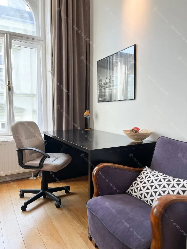 Kiadó albérlet 500000 Ft/hó áron: Budapest, V. kerület  Só utca. Mérete: 81 nm, 3 szobás | Alberlet.hu - 6682653