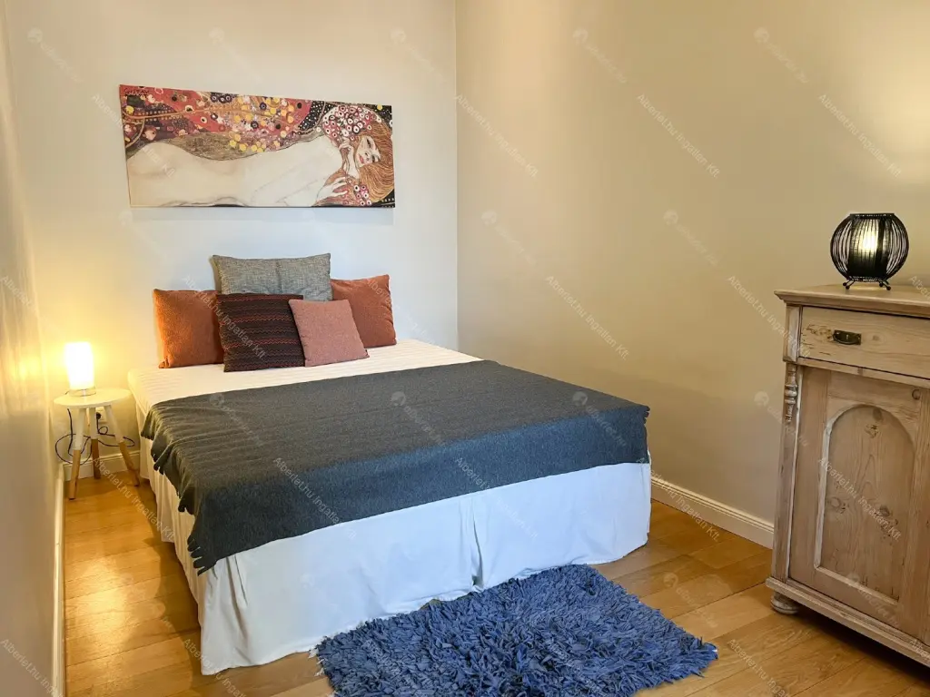 Kiadó albérlet 500000 Ft/hó áron: Budapest, V. kerület  Só utca. Mérete: 81 nm, 3 szobás | Alberlet.hu - 6682655