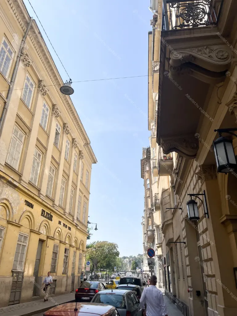 Kiadó albérlet 500000 Ft/hó áron: Budapest, V. kerület  Só utca. Mérete: 81 nm, 3 szobás | Alberlet.hu - 6682662