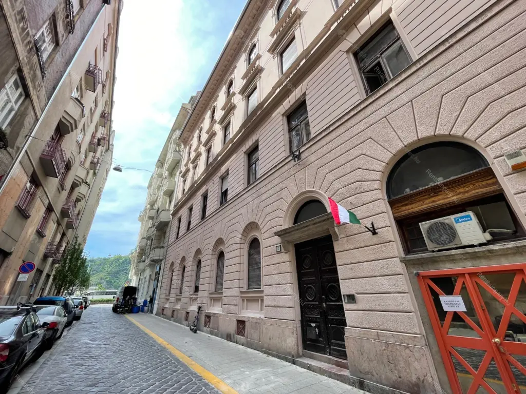 Kiadó albérlet 314000 Ft/hó áron: Budapest, V. kerület  Sörház utca. Mérete: 78 nm, 2 szobás | Alberlet.hu - 6225942