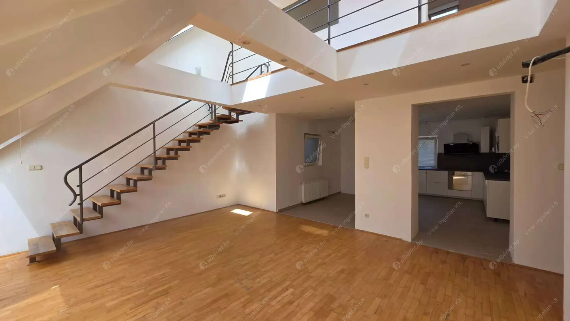 Kiadó albérlet 550000 Ft/hó áron: Budapest, V. kerület  Stollár Béla utca. Mérete: 110 nm, 4 szobás | Alberlet.hu - 6627481