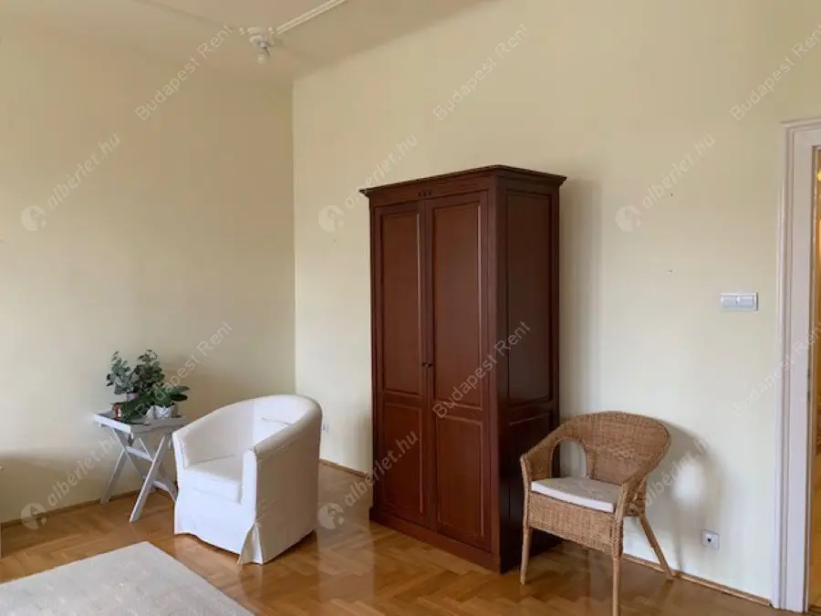 Kiadó albérlet 543000 Ft/hó áron: Budapest, V. kerület  Stollár Béla utca. Mérete: 96 nm, 3 szobás | Alberlet.hu - 5932973