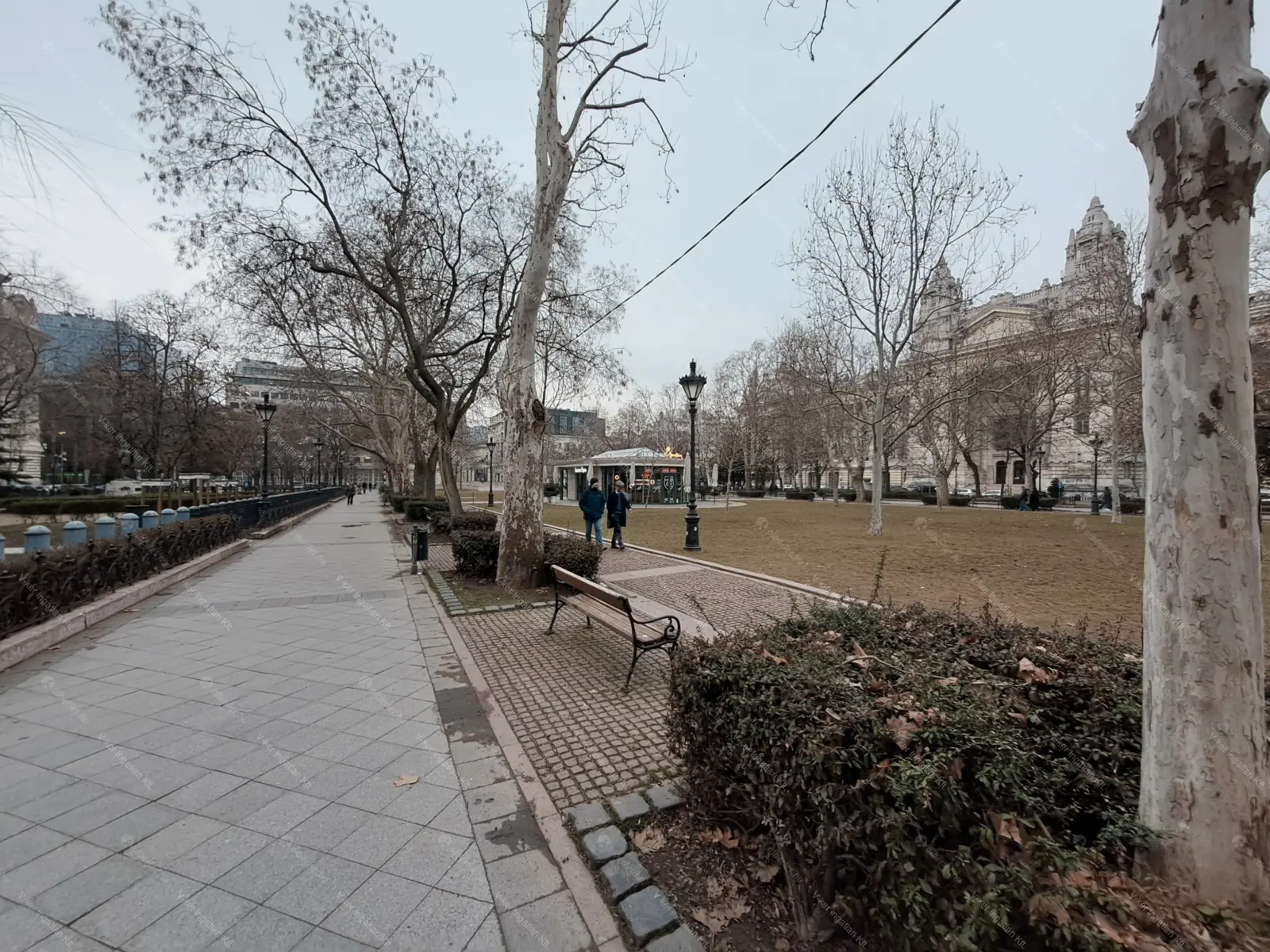 Kiadó albérlet 1522000 Ft/hó áron: Budapest, V. kerület  Szabadság tér. Mérete: 206 nm, 6 szobás | Alberlet.hu - 6651474