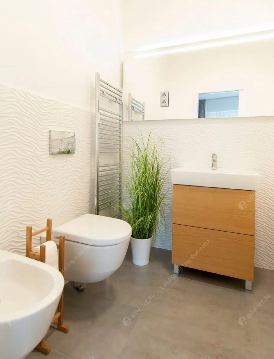 Kiadó albérlet 765000 Ft/hó áron: Budapest, V. kerület  Szalay utca. Mérete: 92 nm, 3 szobás | Alberlet.hu - 5998664