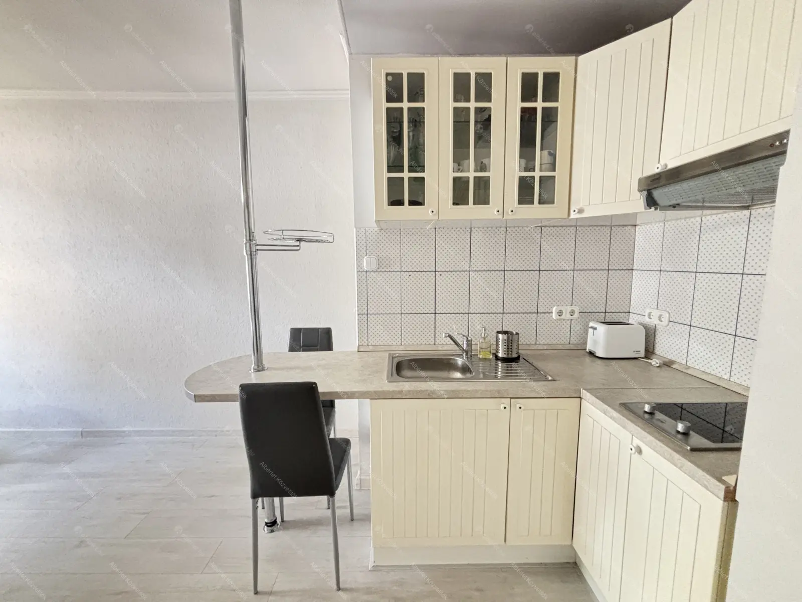 Kiadó albérlet 175000 Ft/hó áron: Budapest, V. kerület  Széchenyi utca. Mérete: 29 nm, 1 szobás | Alberlet.hu - 6667899