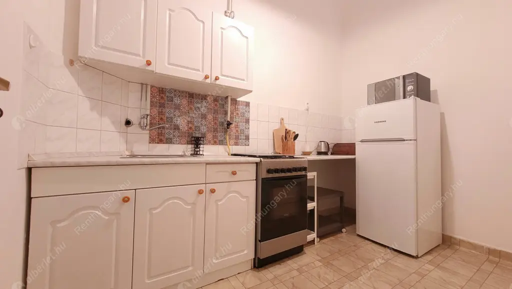 Kiadó albérlet 200000 Ft/hó áron: Budapest, V. kerület  Széchenyi utca. Mérete: 42 nm, 1 szobás | Alberlet.hu - 6568543