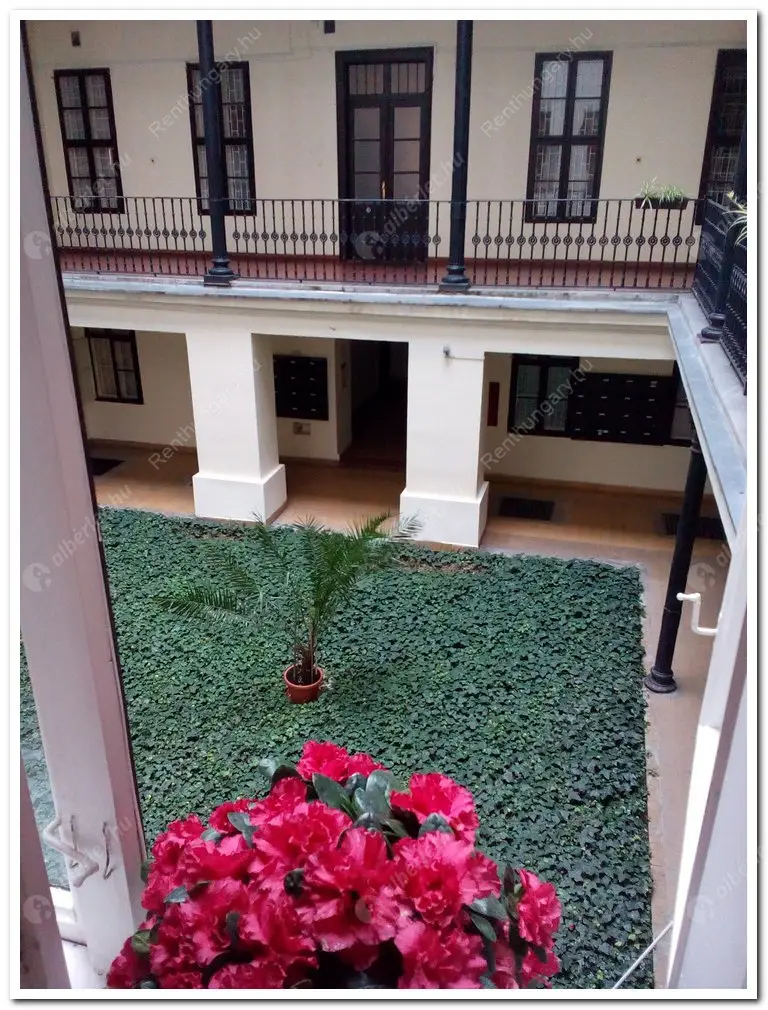 Kiadó albérlet 200000 Ft/hó áron: Budapest, V. kerület  Széchenyi utca. Mérete: 42 nm, 1 szobás | Alberlet.hu - 6568550